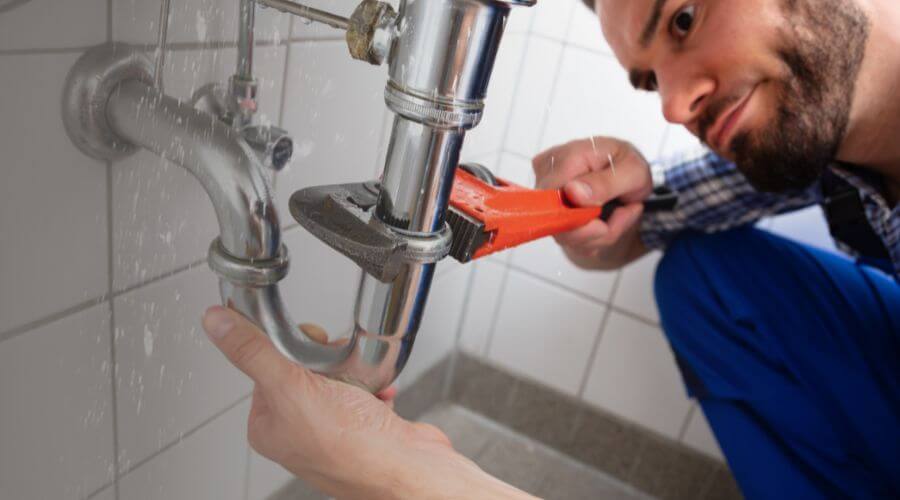 Expert burst pipe repair services in O'Fallon, IL